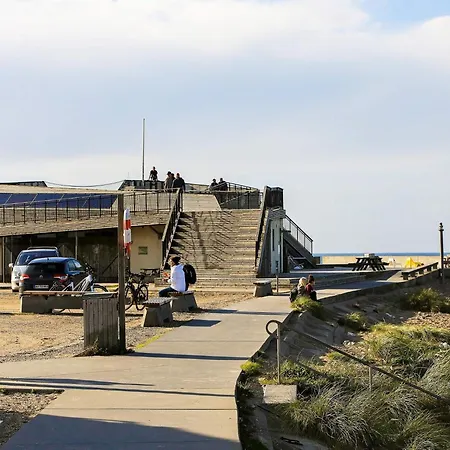 10 Person In Thisted-by Traum *