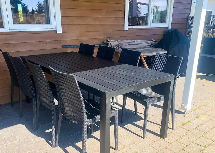 10 Person In Thisted-by Traum * Klitmøller